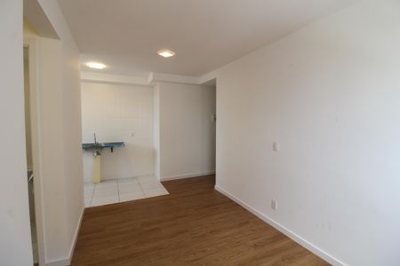 Sala de apartamento para alugar com 2 quartos, 41m² em Jardim Celeste, São Paulo