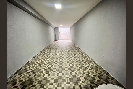 Casa à venda com 2 quartos, 100m² em Vila Yara, São Paulo
