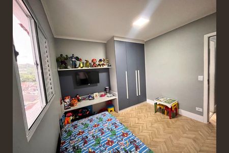 Casa à venda com 2 quartos, 100m² em Vila Yara, São Paulo