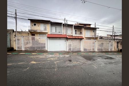 Casa à venda com 100m², 2 quartos e 4 vagas