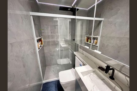 Casa à venda com 2 quartos, 100m² em Vila Yara, São Paulo