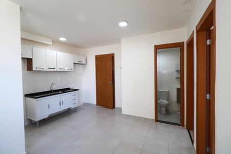 Sala de apartamento para alugar com 2 quartos, 42m² em Vila Palmares, São Caetano do Sul