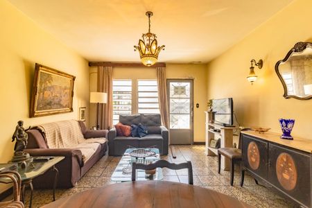 Casa à venda com 126m², 3 quartos e 1 vaga