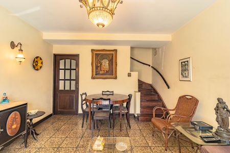 Casa à venda com 3 quartos, 126m² em Vila Mariana, São Paulo