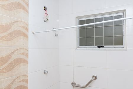 Casa para alugar com 170m², 2 quartos e 3 vagasBanheiro da Suíte 1v