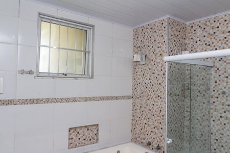 Casa para alugar com 170m², 2 quartos e 3 vagasBanheiro da Suíte 2