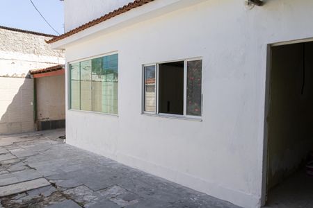 Casa para alugar com 170m², 2 quartos e 3 vagasQuintal