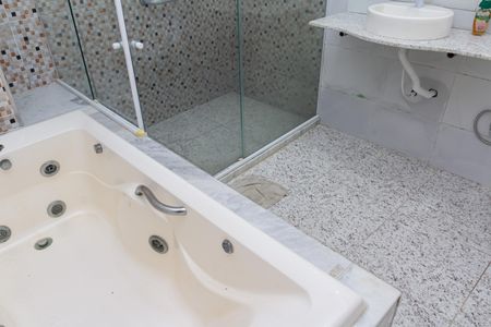 Casa para alugar com 170m², 2 quartos e 3 vagasBanheiro da Suíte 2