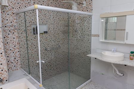 Casa para alugar com 170m², 2 quartos e 3 vagasBanheiro da Suíte 2