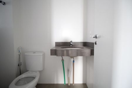 Apartamento à venda com 106m², 3 quartos e 2 vagasBanheiro da Suíte 2