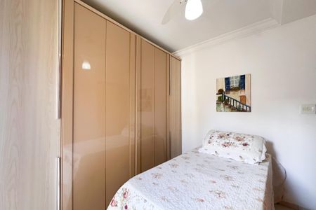 Casa à venda com 130m², 3 quartos e 2 vagas Casa à venda com 130m², 3 quartos e 2 vagasQuarto 3