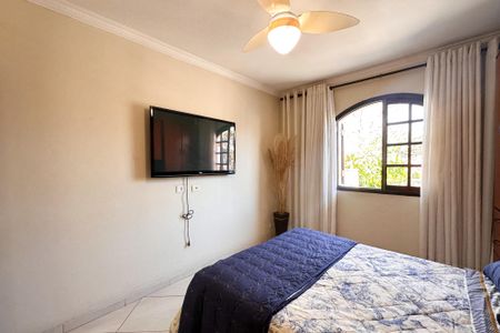 Casa à venda com 130m², 3 quartos e 2 vagas Casa à venda com 130m², 3 quartos e 2 vagasQuarto 1