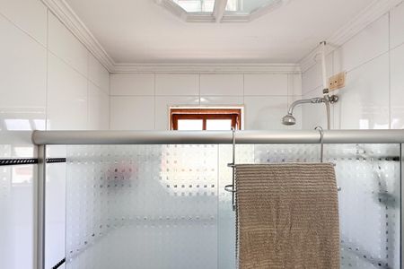Casa à venda com 130m², 3 quartos e 2 vagas Casa à venda com 130m², 3 quartos e 2 vagasBanheiro Social