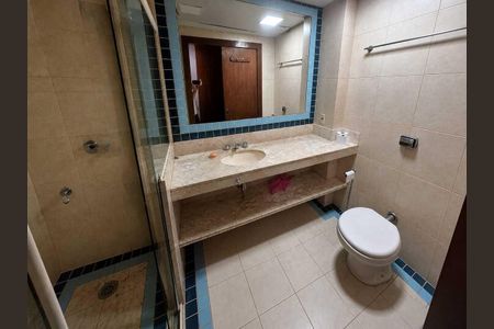 Apartamento para alugar com 255m², 3 quartos e 1 vaga Apartamento para alugar com 255m², 3 quartos e 1 vagaBanheiro