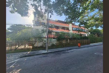 Apartamento para alugar com 255m², 3 quartos e 1 vaga Apartamento para alugar com 255m², 3 quartos e 1 vagaÁrea externa
