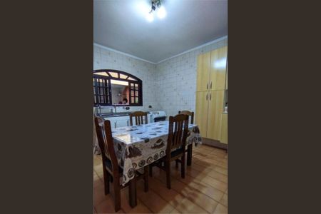 Casa à venda com 2 quartos, 141m² em Parque dos Bancarios, São Paulo