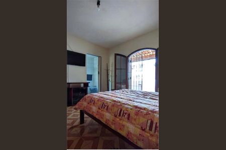 Casa à venda com 2 quartos, 141m² em Parque dos Bancarios, São Paulo