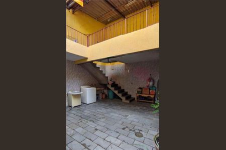 Casa à venda com 2 quartos, 141m² em Parque dos Bancarios, São Paulo