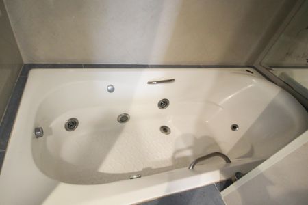 Apartamento à venda com 106m², 3 quartos e 2 vagasBanheiro da Suíte 