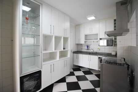 Apartamento à venda com 106m², 3 quartos e 2 vagasCozinha