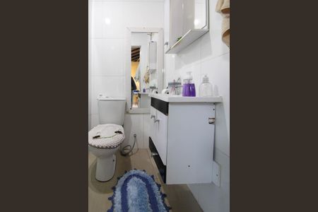 Casa à venda com 313m², 4 quartos e 5 vagasBanheiro 2