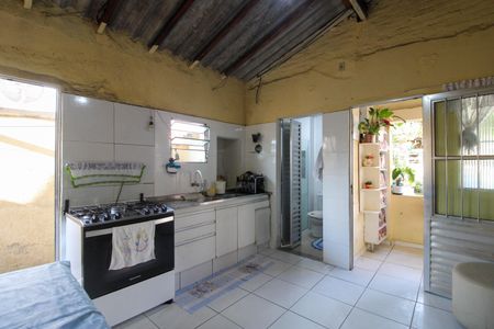 Casa à venda com 313m², 4 quartos e 5 vagasCozinha 1