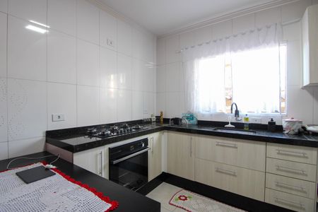 Casa à venda com 313m², 4 quartos e 5 vagasCozinha 2