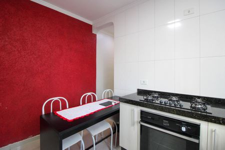 Casa à venda com 313m², 4 quartos e 5 vagasCozinha 2