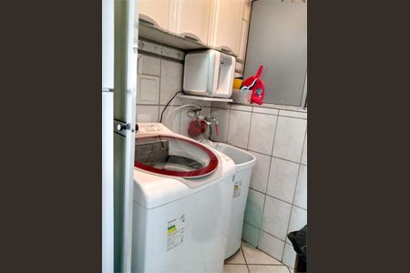 Apartamento à venda com 3 quartos, 60m² em Jardim Santa Teresinha, São Paulo