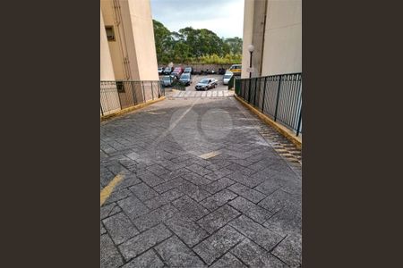 Apartamento à venda com 3 quartos, 60m² em Jardim Santa Teresinha, São Paulo