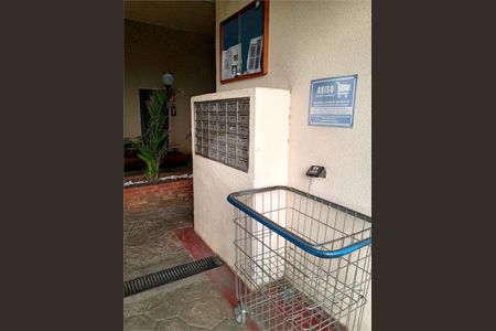 Apartamento à venda com 3 quartos, 60m² em Jardim Santa Teresinha, São Paulo