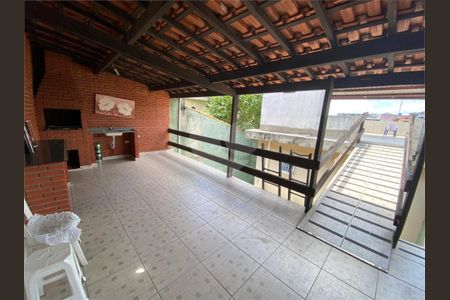 Casa à venda com 3 quartos, 199m² em Cidade Líder, São Paulo