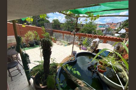 Casa à venda com 3 quartos, 199m² em Cidade Líder, São Paulo