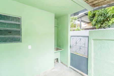 Casa para alugar com 58m², 1 quarto e sem vagaQuintal