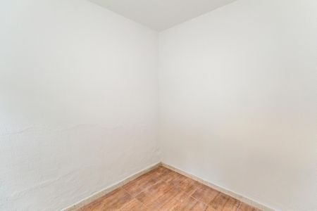 Quarto de casa para alugar com 1 quarto, 58m² em Rocha Miranda, Rio de Janeiro