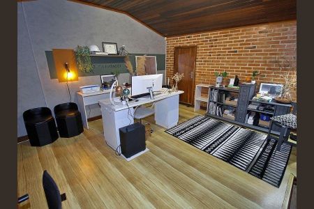 Casa para alugar com 270m², 5 quartos e 2 vagas