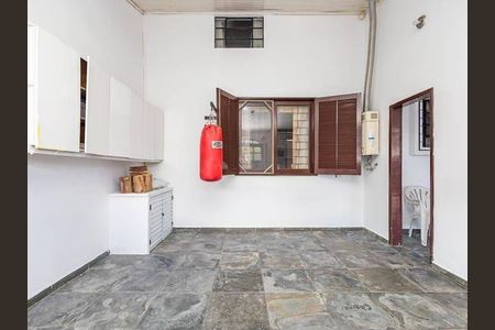 Casa para alugar com 270m², 5 quartos e 2 vagas