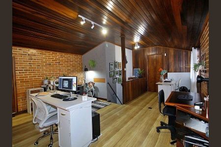 Casa para alugar com 270m², 5 quartos e 2 vagas