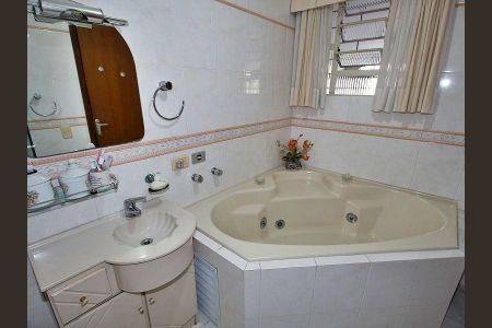 Casa para alugar com 270m², 5 quartos e 2 vagas