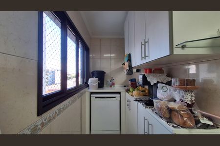 Apartamento à venda com 150m², 3 quartos e 2 vagasCozinha 