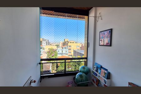 Apartamento à venda com 150m², 3 quartos e 2 vagasVaranda
