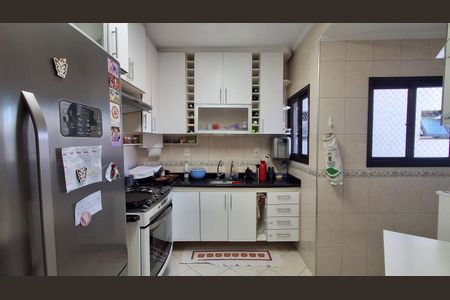 Apartamento à venda com 150m², 3 quartos e 2 vagasCozinha 