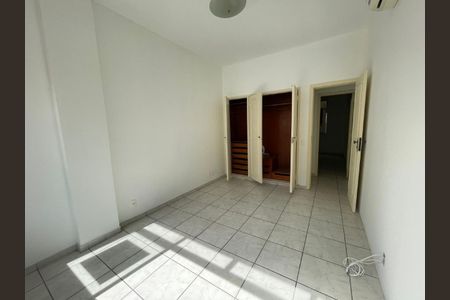 Apartamento à venda com 150m², 3 quartos e 1 vaga
