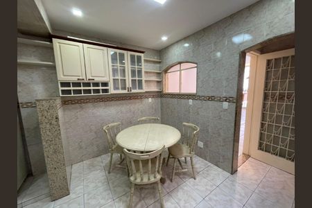 Apartamento à venda com 150m², 3 quartos e 1 vaga