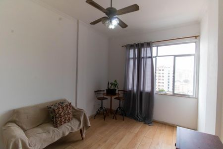 Sala de apartamento para alugar com 2 quartos, 56m² em Centro, Niterói