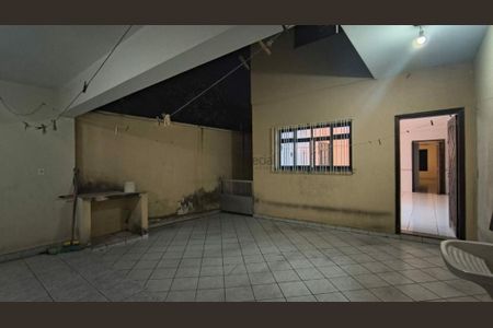 Casa à venda com 166m², 3 quartos e 2 vagas