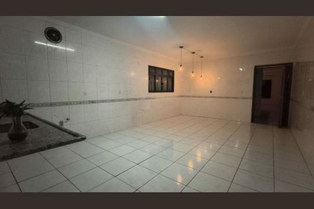 Casa à venda com 166m², 3 quartos e 2 vagas