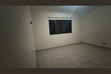 Casa à venda com 166m², 3 quartos e 2 vagas