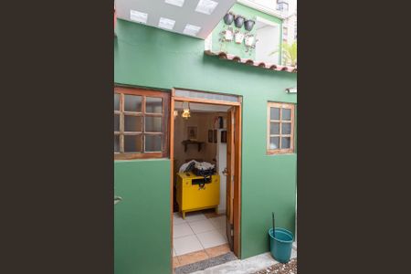 Casa à venda com 190m², 2 quartos e 1 vaga