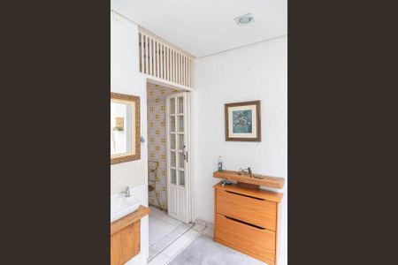 Casa à venda com 190m², 2 quartos e 1 vaga